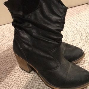 Black ankle cowboy booties